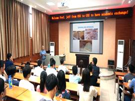 说明:E:\广西大学17-10-14\1广西大学\专业文件\2018-6-11-13Jeff西大\DSC00597-a-x.jpg
